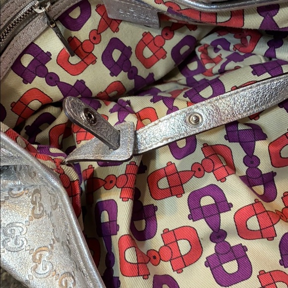 Rare Silver Gucci Guccisima Pelham - Picture 15 of 16